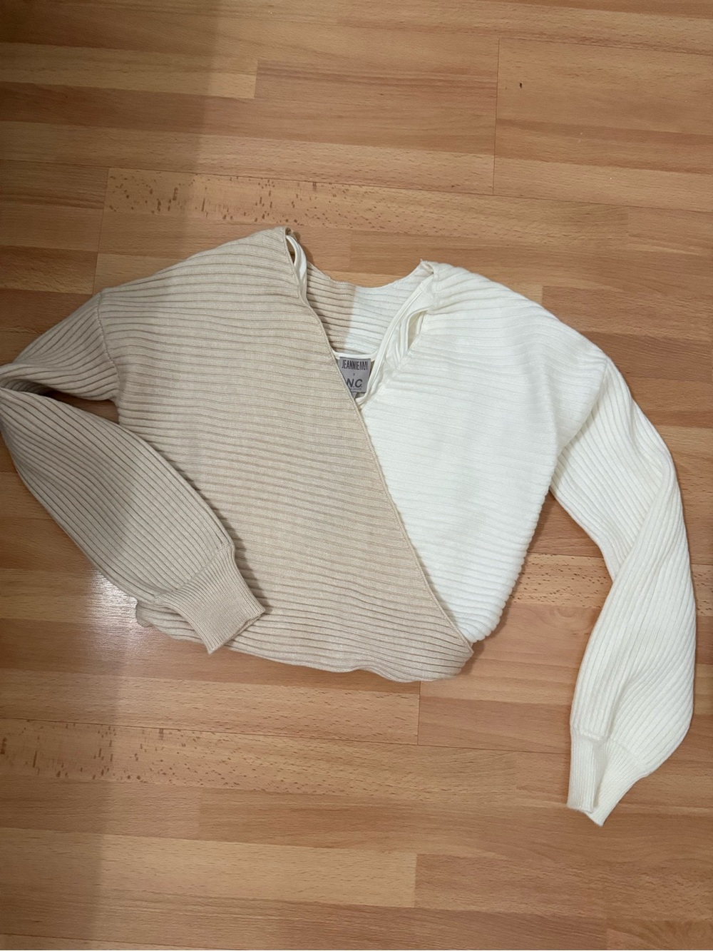 Jeannie Mai x INC NWT bubble hem colorblock sweater